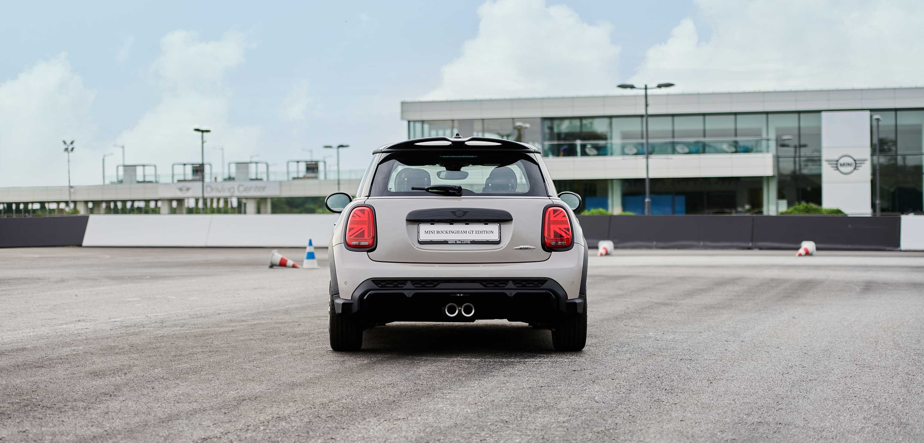 MINI ROCKINGHAM GT EDITION.